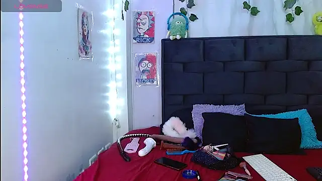 the lesbian game online show from April 10, 2026, 5:20 pm