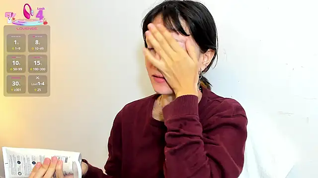 lizzy davis 1 online show from April 18, 2026, 4:04 am