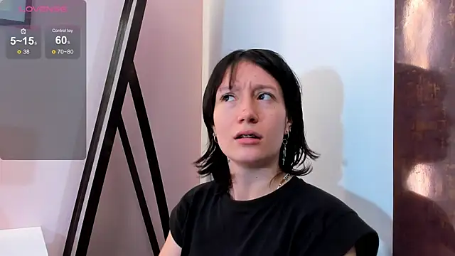 lizzy davis 1 online show from December 19, 2025, 11:45 am