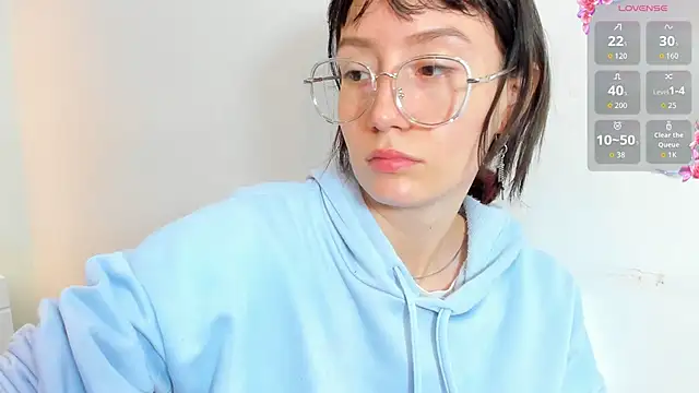 lizzy davis 1 online show from October 2, 2025, 4:05 am