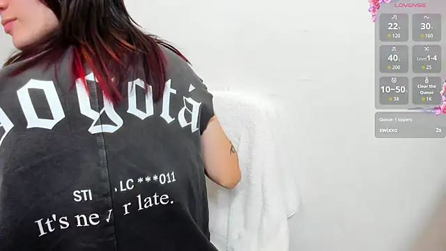 lizzy davis 1 online show from October 3, 2025, 4:03 am