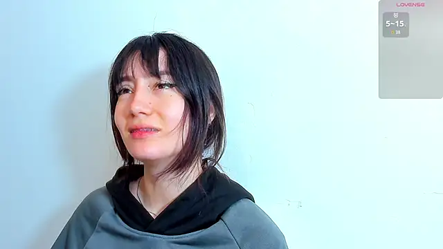 lizzy davis 1 online show from November 10, 2025, 4:06 am