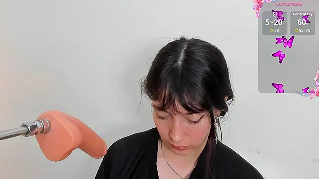 lizzy davis 1 online show from September 10, 2025, 3:49 am