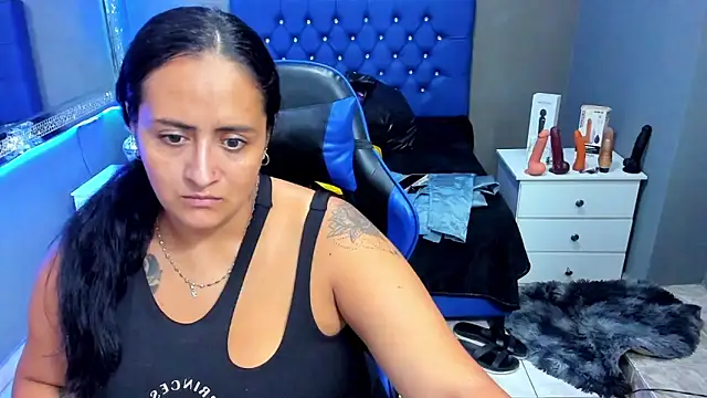 NikolPervertUnlimit online show from December 21, 2025, 1:08 am