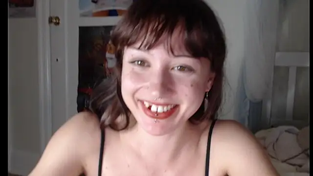 Snapshot of fern4ever chatting on March 7, 2025, 5:08 am fern4ever online show from March 7, 2025, 5:08 am