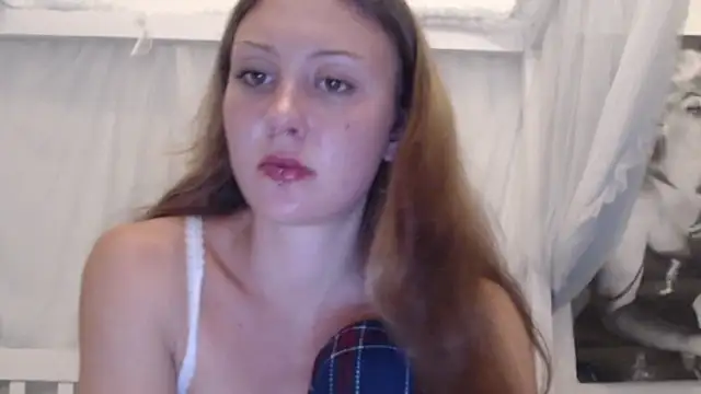 Snapshot of fern4ever chatting on October 15, 2025, 3:49 am fern4ever online show from October 15, 2025, 3:49 am