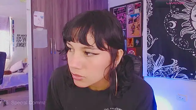 melissahowl online show from September 9, 2025, 3:10 pm