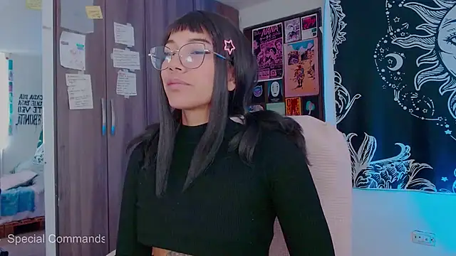 melissahowl online show from October 10, 2025, 1:23 pm