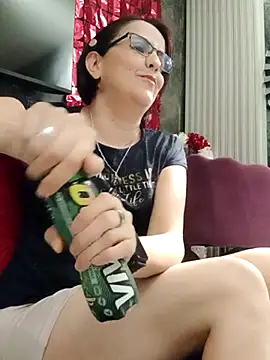 IsisBlake online show from November 19, 2025, 7:03 pm