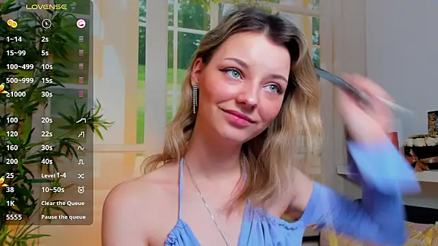 Snapshot of pretty_little_thing chatting on January 31, 2025, 9:48 pm pretty little thing online show from January 31, 2025, 9:48 pm