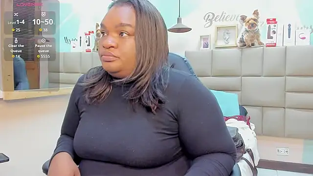 lilybaudyn  online show from September 18, 2025, 12:13 am