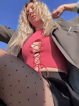 Snapshot of Crazy-Rosa chatting on September 14, 2025, 3:29 am Crazy-Rosa online show from September 14, 2025, 3:29 am