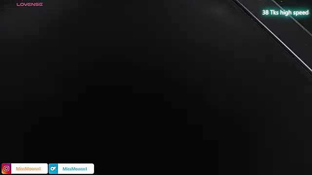 Snapshot of Steph_moon_ chatting on March 25, 2026, 7:02 pm Steph moon online show from March 25, 2026, 7:02 pm