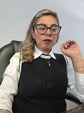 Cata Office-12 online show from November 10, 2025, 2:00 pm