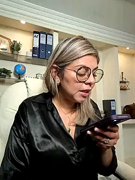 Cata Office-12 online show from March 21, 2025, 8:40 pm