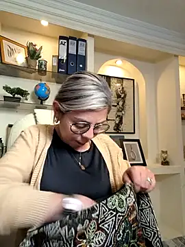 Cata Office-12 online show from March 4, 2025, 4:09 pm