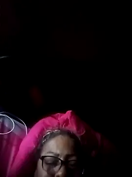 Afroditabichota online show from October 2, 2025, 1:36 pm