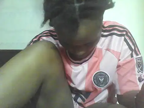 EBONYVANILLA02 online show from February 9, 2026, 3:43 pm