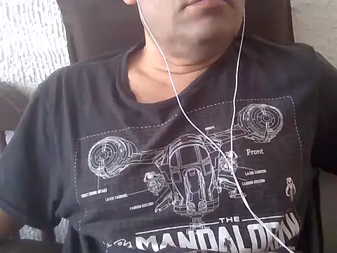 lover camer online show from January 29, 2025, 3:04 pm