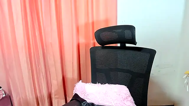 FalakRese online show from October 14, 2025, 5:57 pm