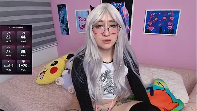 Miwa violet online show from September 29, 2025, 1:01 am