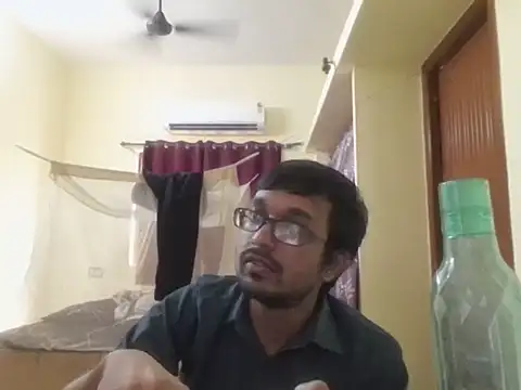 THE NAKED BOY online show from November 5, 2025, 7:55 am