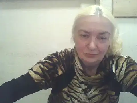 Meri798 online show from May 26, 2026, 7:12 pm