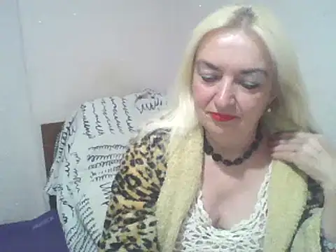 Meri798 online show from September 27, 2025, 7:53 pm