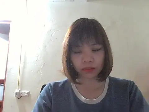 Angela-Eira online show from October 6, 2025, 9:04 pm