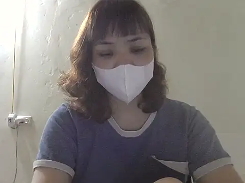 Snapshot of Angela-Eira chatting on May 1, 2026, 5:07 pm Angela-Eira online show from May 1, 2026, 5:07 pm