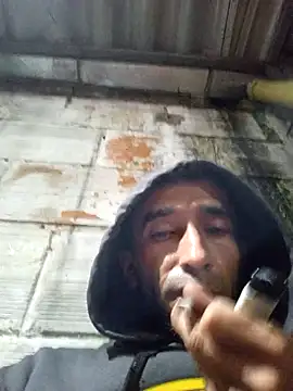 weedmanhot28 online show from January 11, 2026, 5:14 am