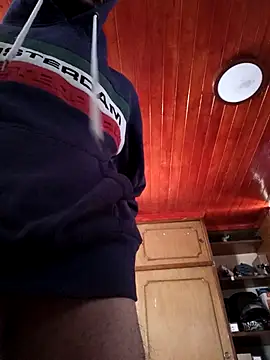 weedmanhot28 online show from October 20, 2025, 7:14 pm