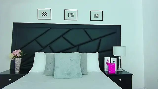 Snapshot of SophieCarther chatting on March 11, 2025, 12:39 pm SophieCarther online show from March 11, 2025, 12:39 pm