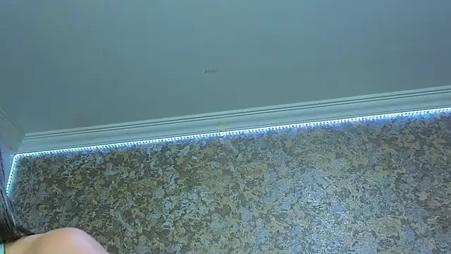 stella xue online show from December 5, 2025, 8:50 pm