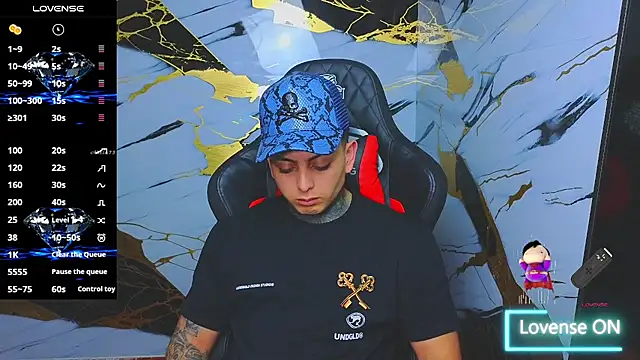 Kevin22 222 online show from November 16, 2025, 4:28 am