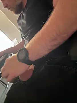 wlads3009 online show from March 31, 2026, 4:09 pm