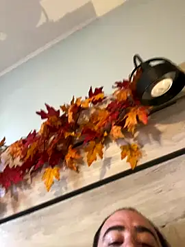 bighung1990 online show from October 3, 2025, 8:43 pm