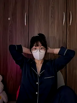 Baby Claraa online show from November 1, 2025, 6:30 am