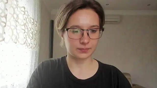 Snapshot of Lilith_lutherlow chatting on July 9, 2026, 4:50 pm Lilith lutherlow online show from July 9, 2026, 4:50 pm