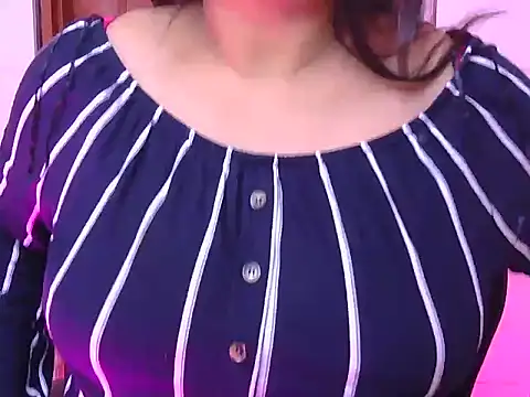 Manpreet cute online show from February 9, 2026, 5:33 pm