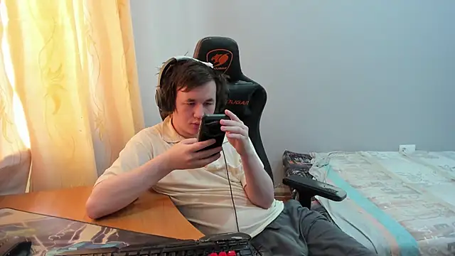 iliaskrislove online show from February 28, 2026, 10:04 am