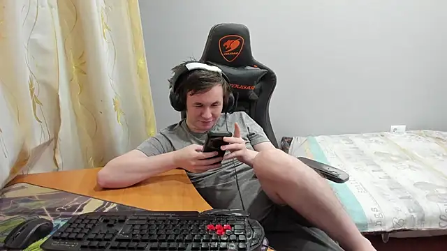 iliaskrislove online show from February 12, 2026, 5:45 pm