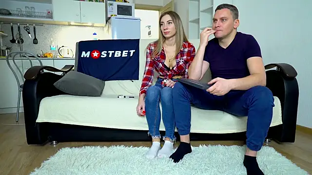 littlesweettifany online show from January 14, 2025, 1:17 pm