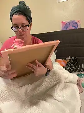 FreakNastyLacie online show from September 29, 2025, 1:34 am