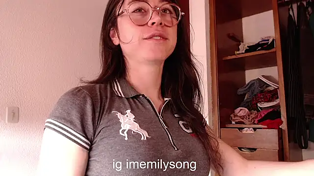 emily pearl  online show from November 23, 2025, 5:01 pm