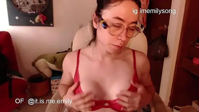 emily pearl  online show from March 7, 2026, 3:17 pm