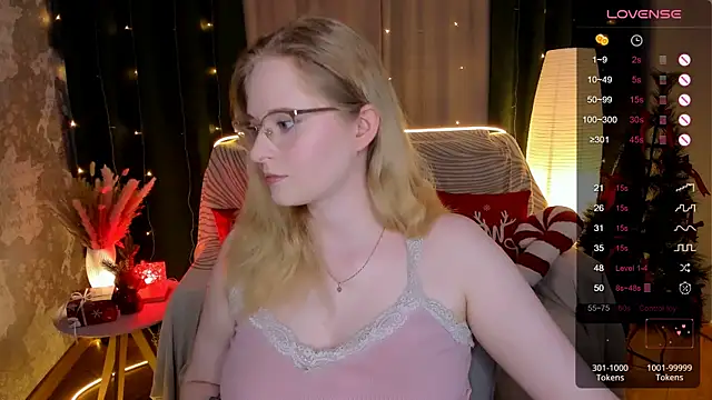 Aemilia  online show from December 5, 2025, 8:46 am