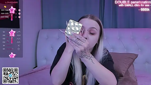 Alice Halle online show from November 12, 2025, 5:33 am