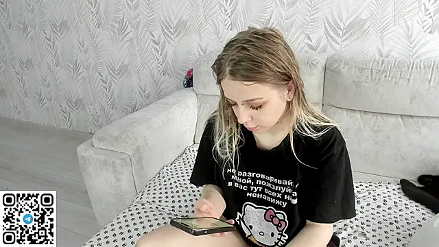 Alice Halle online show from May 21, 2026, 7:50 am