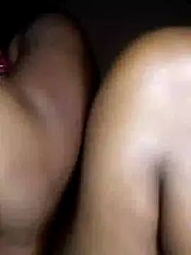 Snapshot of zaynlovena chatting on September 21, 2025, 3:44 am zaynlovena online show from September 21, 2025, 3:44 am